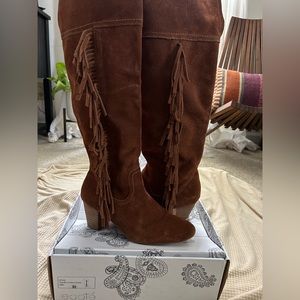 Fringe tall boots